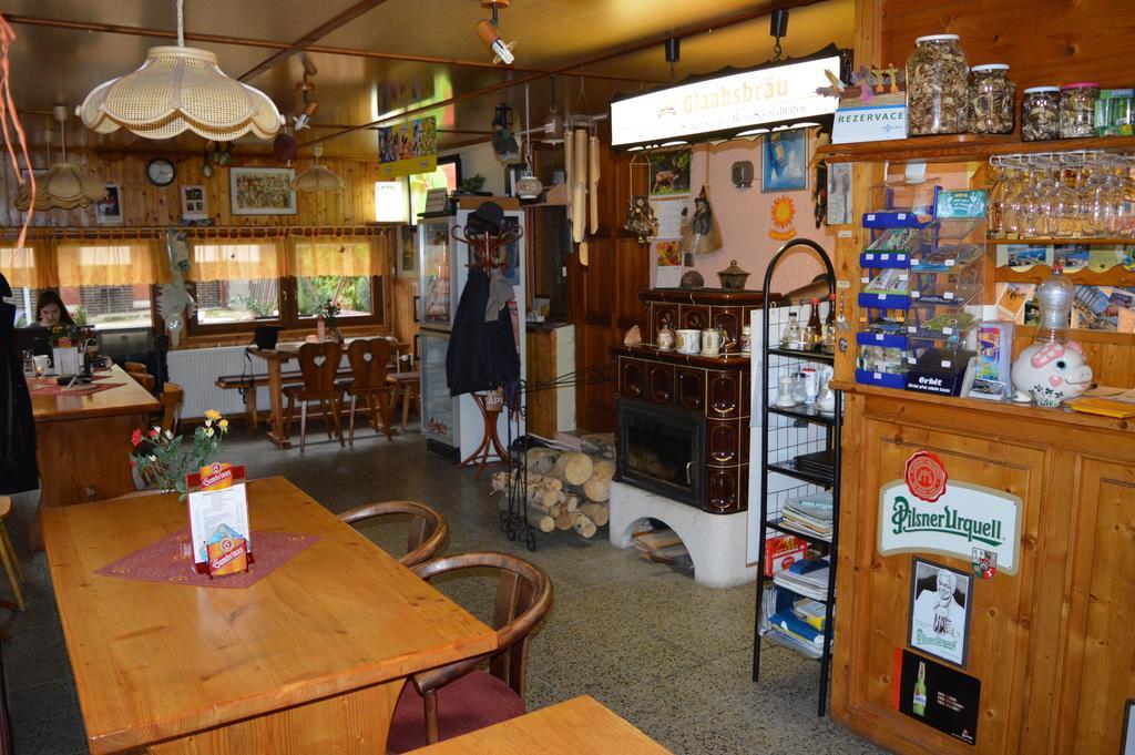 Penzion54 & Restaurace オストロフ エクステリア 写真